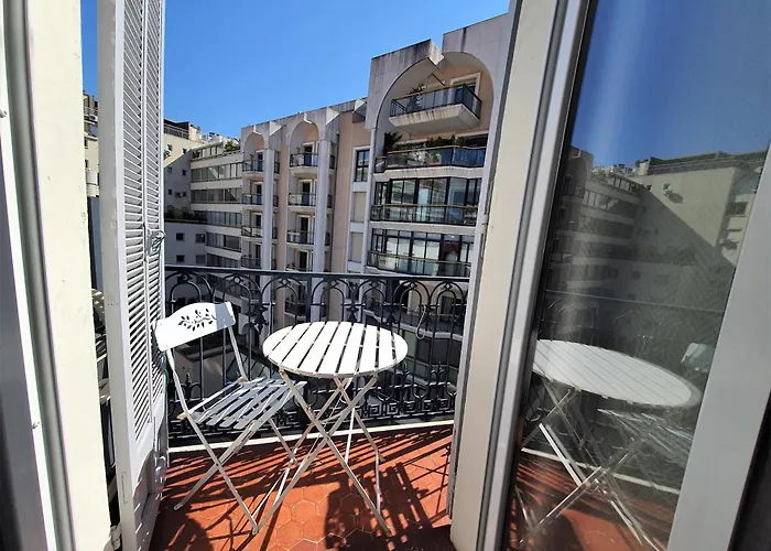Apartman Carre D'or Duplex, By Welcome To *