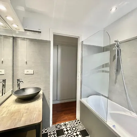 Carre D'or Duplex, By Welcome To Cannes